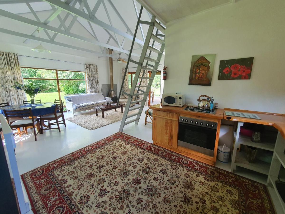 Beautiful Garden Cottage ストームス・リバー エクステリア 写真